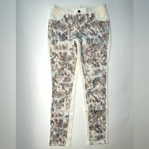 Women’s “VENUS PAISLEY PRINT” Jeans.